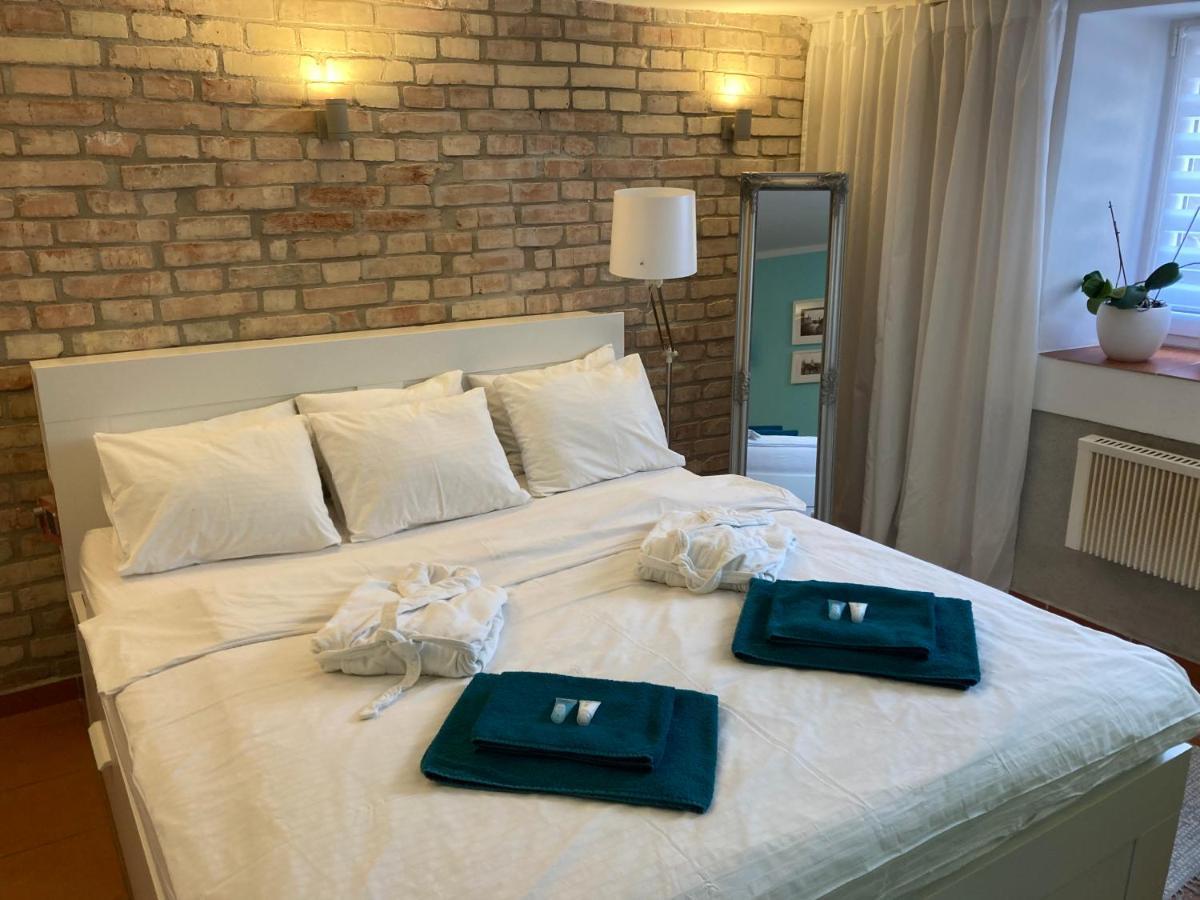 Pension Skylark Pardubice Exterior photo