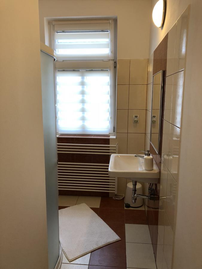 Pension Skylark Pardubice Exterior photo